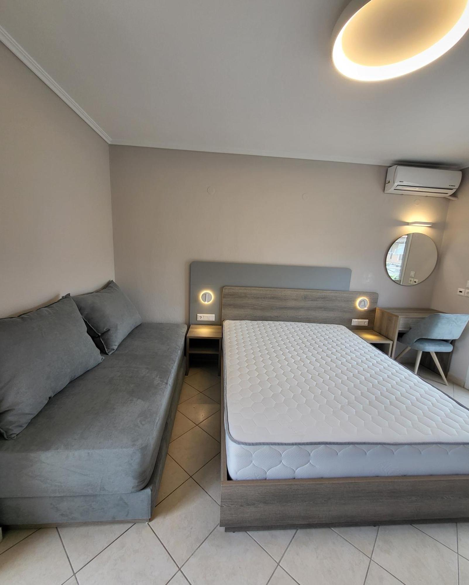 House Spanos Sarti