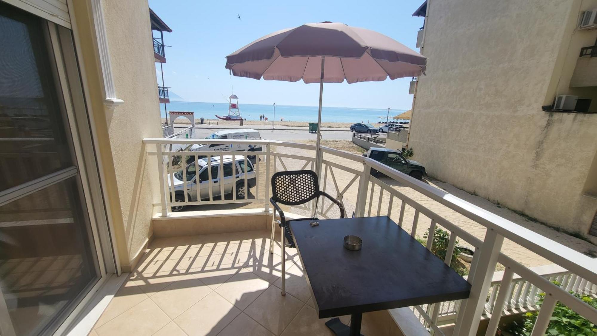 House Spanos Apartment Sarti